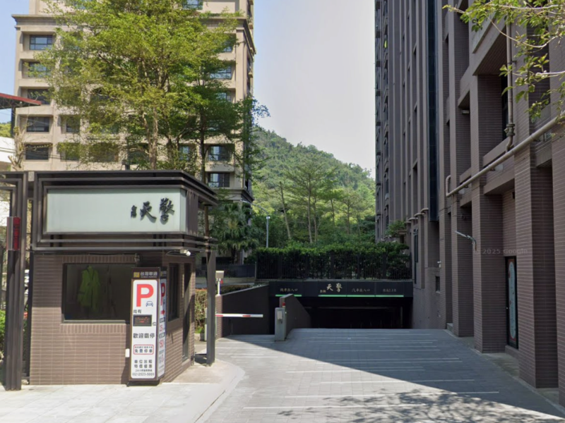 輕軌安康站｜景觀３房含車位