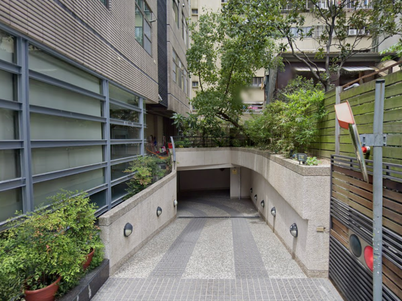 【空屋】松江南京 套房｜雙捷５分鐘｜近四平商圈