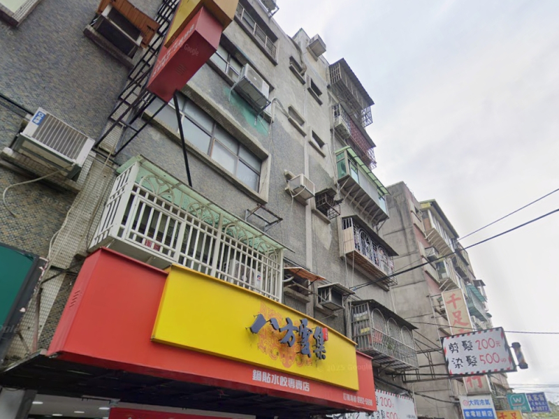 新莊站｜新莊棒球場５５坪頂家