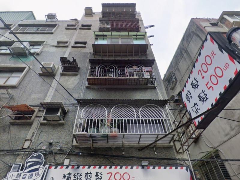 新莊站｜新莊棒球場５５坪頂家