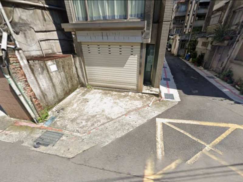 【套房】中正紀念堂７分鐘｜近建中、南門市場