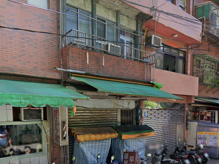 【透天】空屋 - 使用７０坪｜新店站３分鐘｜碧潭