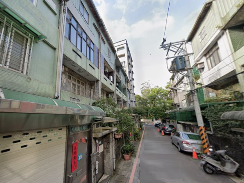 【透天】使用７０坪｜小碧潭站、京站廣場