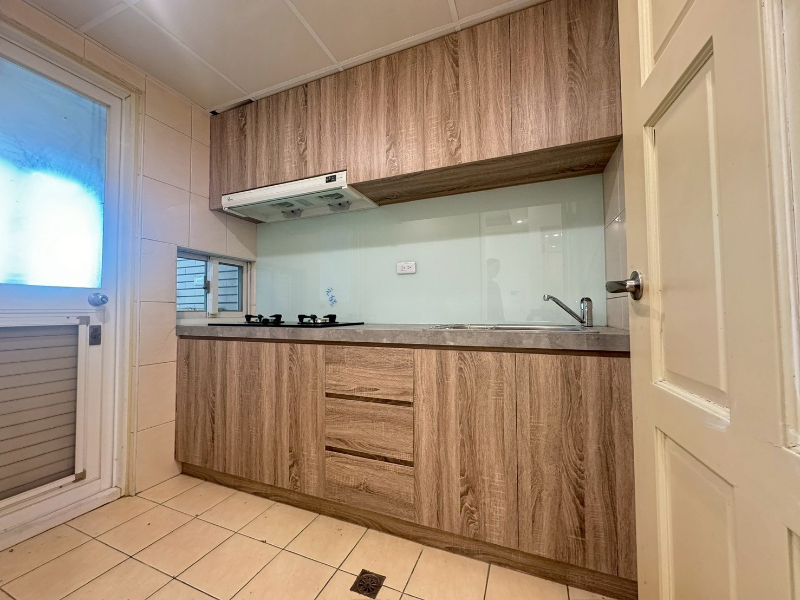 M61藝文邊間二房車*