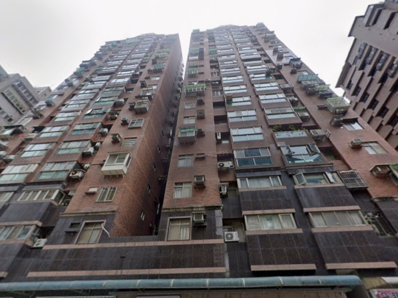 近比漾廣場｜仁愛公園｜河濱三房車