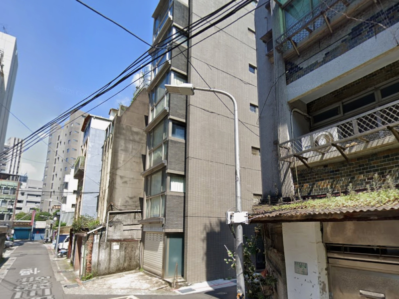 【套房】中正紀念堂７分鐘｜近建中、南門市場