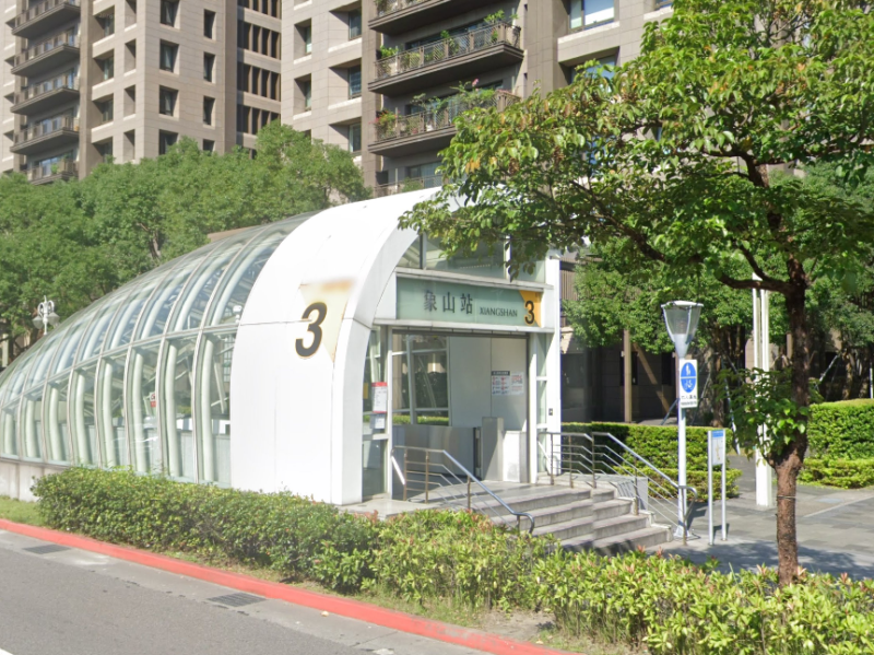 【空屋】附雙車位｜捷運象山站｜信義計畫區