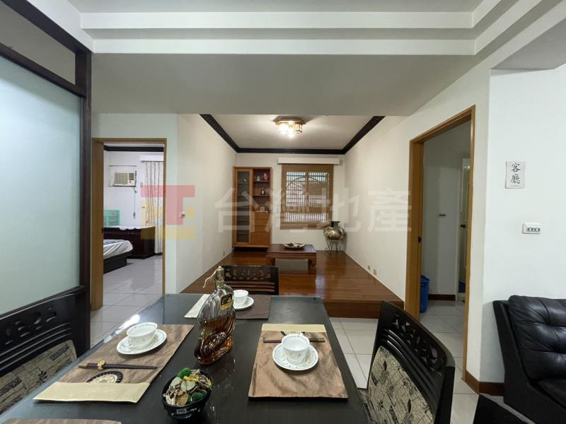 P08 新店安民輕軌華廈3+1房*