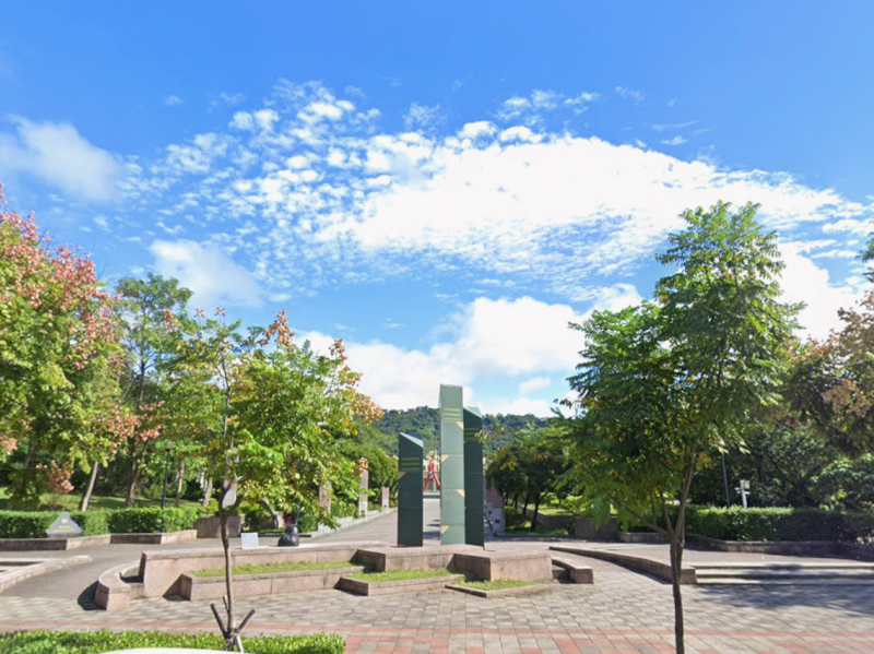 天母商圈｜ＳＯＧＯ百貨、華棋市場