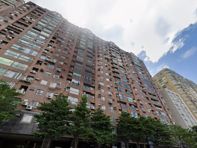 近比漾廣場｜仁愛公園｜河濱三房車