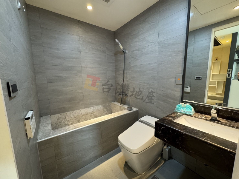 M33青埔A18大空間含車位