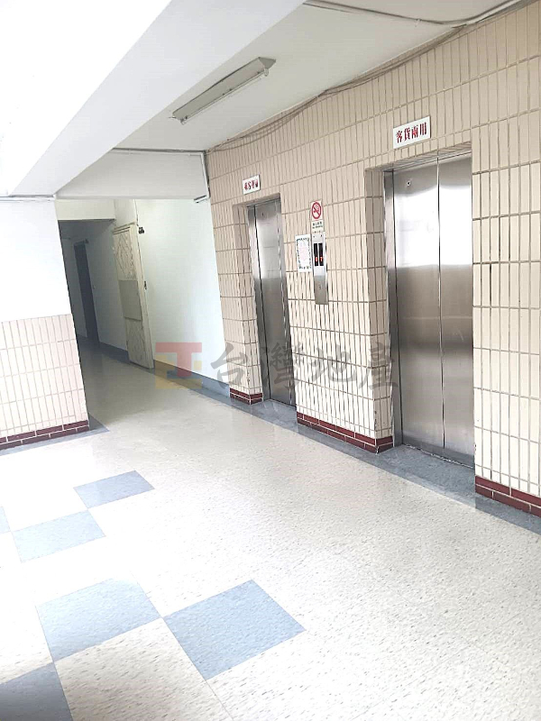 C10 中原電梯美套房
