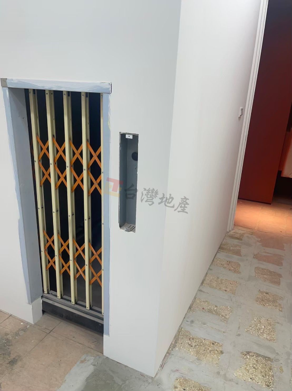 A32 國館巨蛋鑽石金店面