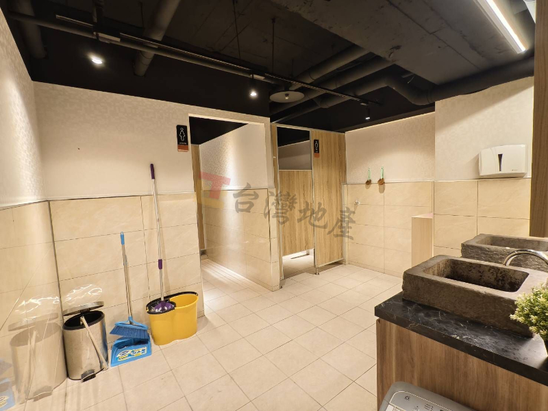 A10 國館仁愛三青百坪店辦