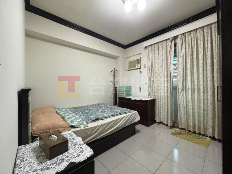 P08 新店安民輕軌華廈3+1房*