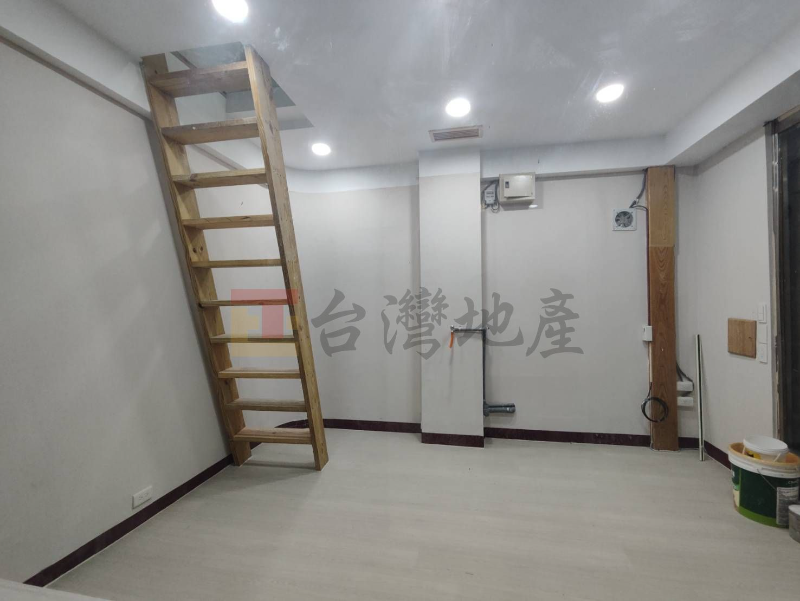 C60 晴光迷你店辦