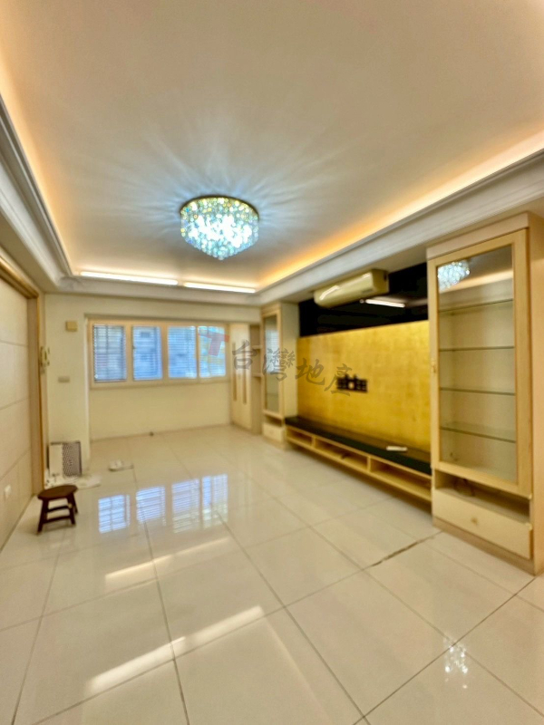 A09忠孝復興電梯華廈邊間大四房*