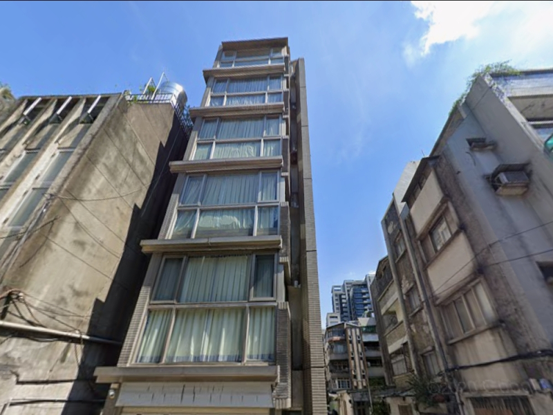 【套房】中正紀念堂７分鐘｜近建中、南門市場