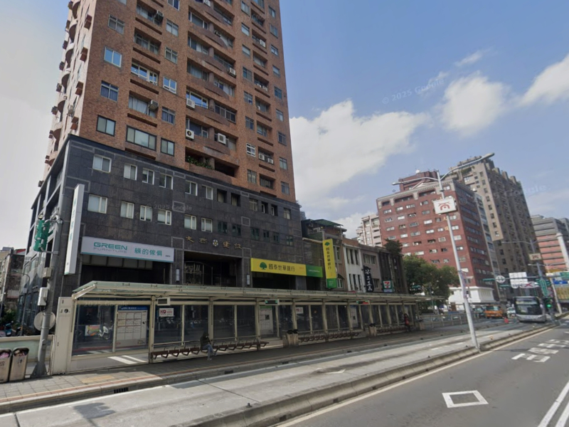 中山站 寧夏商圈｜ 邊間４房含車位