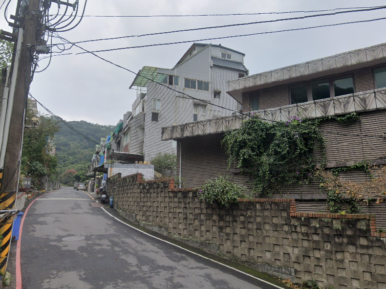 【空屋】別墅６房含車位｜捷運紅樹林站