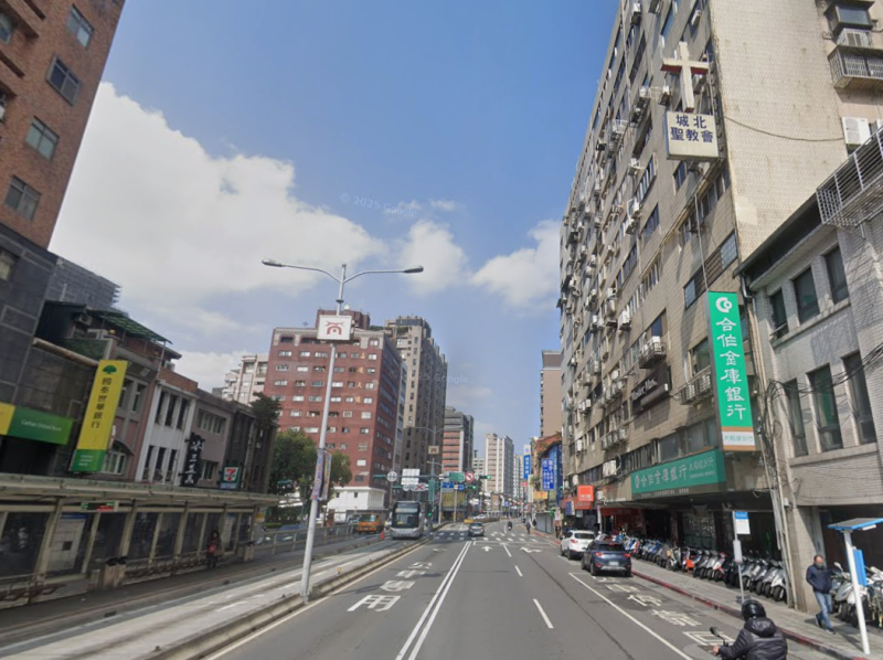 寧夏夜市２分鐘｜電梯２房｜近 中山站